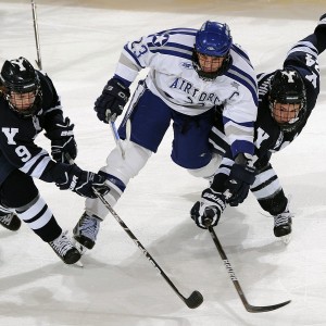 kaiyun开云入口平台-英超“金童”崭露头角，引领年轻球员崛起潮流，英超金靴奖最年轻球员